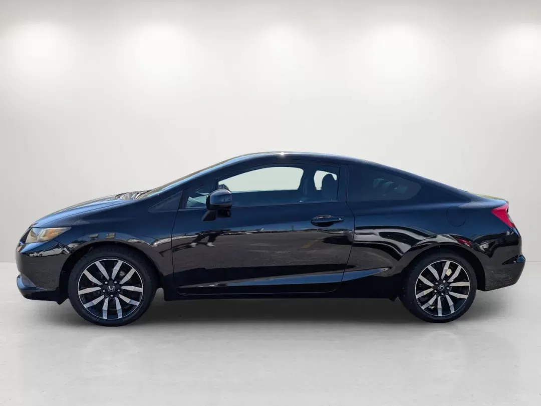 2013 Honda Civic Cpe LX (2HGFG3B57DH) with an Gas I4 1.8L/110 engine, 5-Speed Automatic transmission, located at 1430 Gateway Drive, Opelika, AL, 36801, (334) 239-0944, 32.637871, -85.409790 - 2013 Honda Civic Cpe LX - Photo#7
