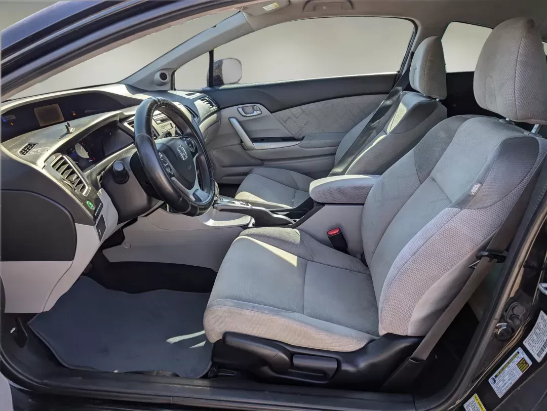 2013 Honda Civic Cpe LX (2HGFG3B57DH) with an Gas I4 1.8L/110 engine, 5-Speed Automatic transmission, located at 1430 Gateway Drive, Opelika, AL, 36801, (334) 239-0944, 32.637871, -85.409790 - 2013 Honda Civic Cpe LX - Photo#9