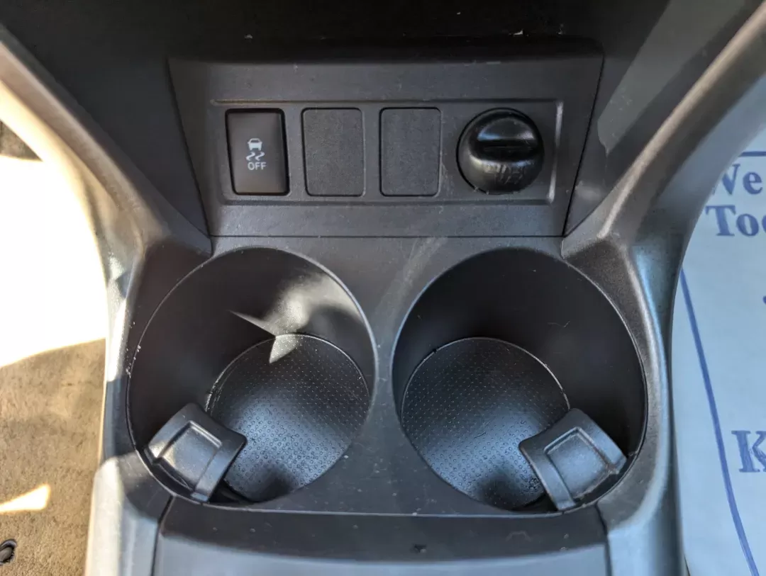 2009 Toyota RAV4 (JTMZF33V39D) with an Gas I4 2.5L/152 engine, 4-Speed Automatic w/OD transmission, located at 3959 U.S. 80 W, Phenix City, AL, 36870, (334) 297-4885, 32.469296, -85.135185 - 2009 Toyota RAV4 - Photo#14