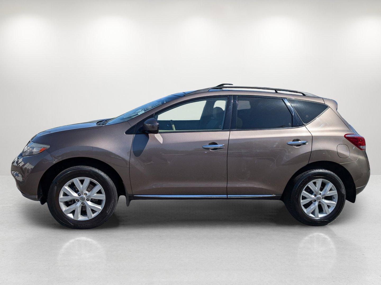 2011 /Beige Nissan Murano SL (JN8AZ1MU3BW) with an Gas V6 3.5L/ engine, 1-Speed Continuously Variable Ratio transmission, located at 804 22nd Ave, Phenix City, AL, 36870, (334) 297-1860, 32.484749, -85.024475 - 2011 Nissan Murano SL - Photo#7
