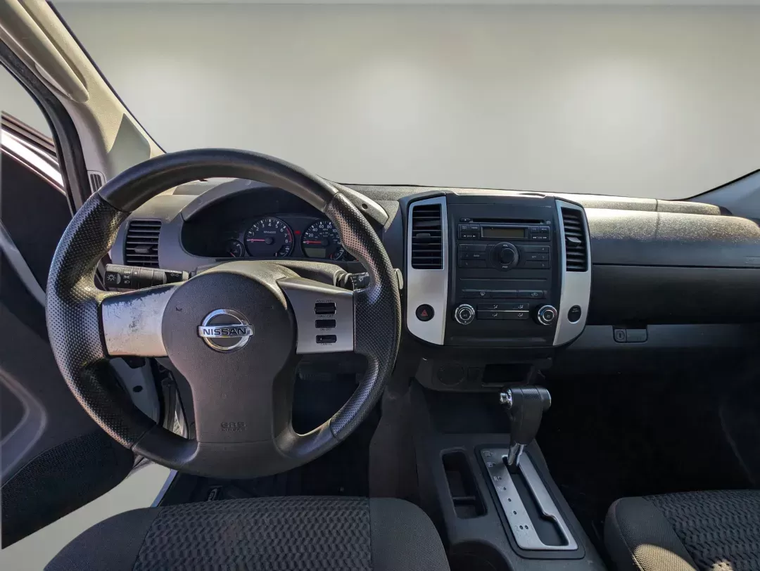 2011 /Graphite Nissan Frontier SV (1N6BD0CT8BC) with an Gas 4-cyl 2.5L/ engine, 5-Speed Automatic transmission, located at 1430 Gateway Drive, Opelika, AL, 36801, (334) 239-0944, 32.637871, -85.409790 - 2011 Nissan Frontier SV - Photo#11