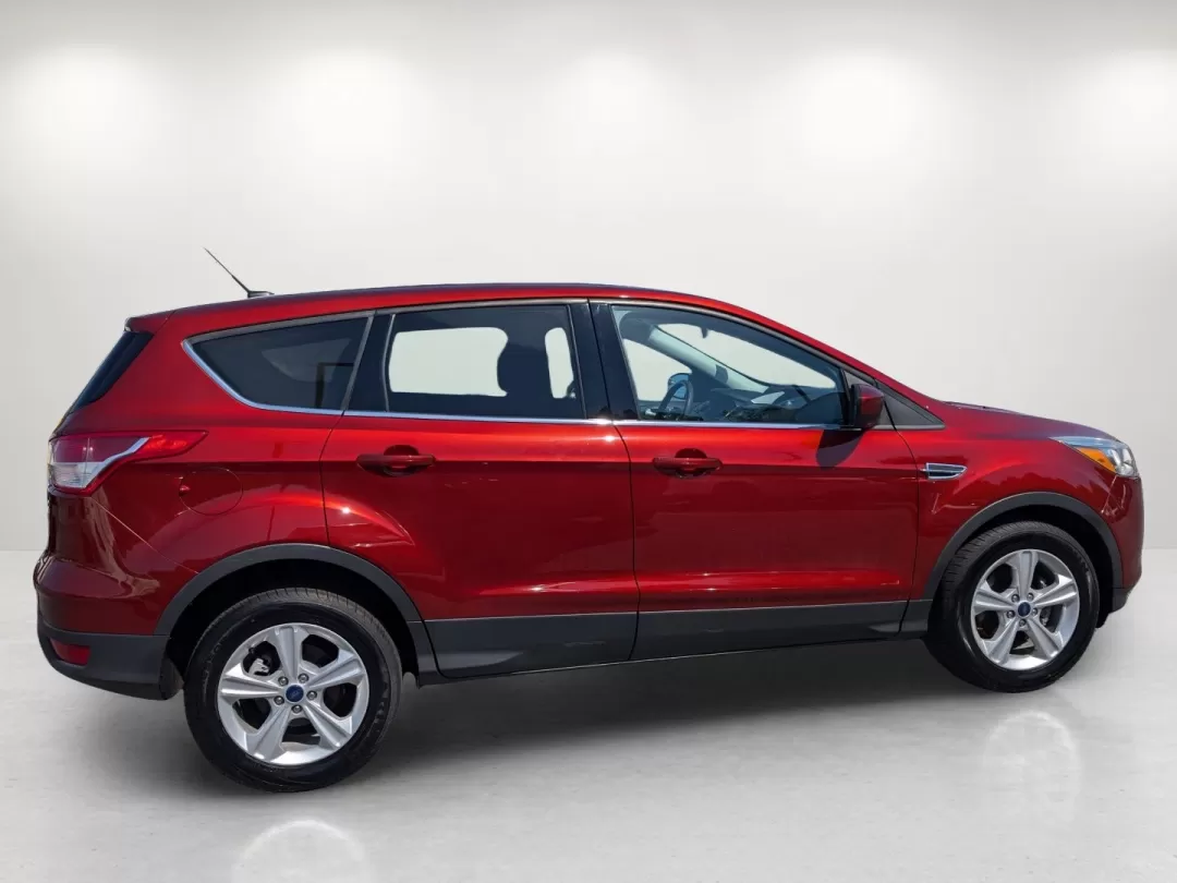 2016 Ford Escape SE (1FMCU0GXXGU) with an Other engine, located at 3959 U.S. 80 W, Phenix City, AL, 36870, (334) 297-4885, 32.469296, -85.135185 - 2016 Ford Escape SE - Photo#3