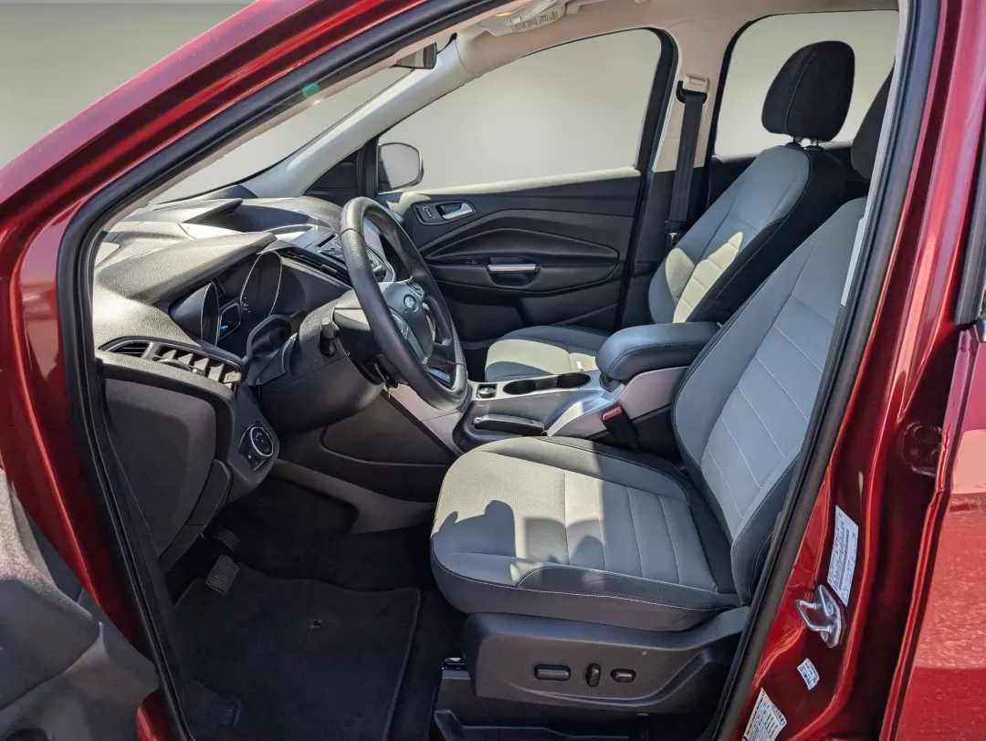 2016 Ford Escape SE (1FMCU0GXXGU) with an Other engine, located at 3959 U.S. 80 W, Phenix City, AL, 36870, (334) 297-4885, 32.469296, -85.135185 - 2016 Ford Escape SE - Photo#9