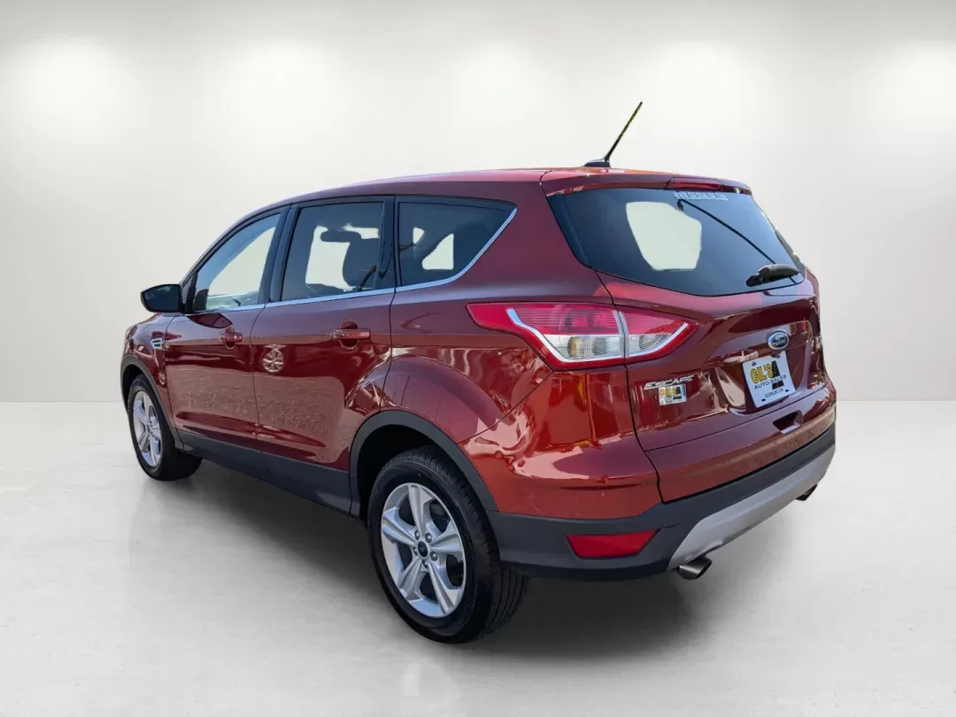 2016 Ford Escape SE (1FMCU0GXXGU) with an Intercooled Turbo Regular Unleaded I-4 1.6 L/98 engine, 6-Speed Automatic w/OD transmission, located at 521 Old Farm Lane Rd, Prattville, AL, 36066, (334) 325-1505, 32.482460, -86.416367 - 2016 Ford Escape SE - Photo#6
