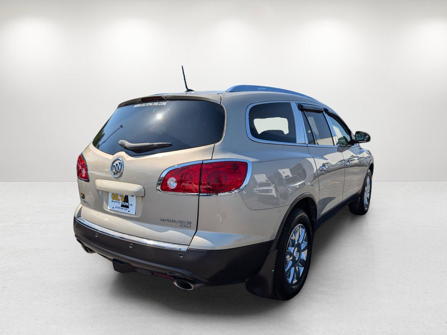 2011 /Cashmere With Cocoa Accents Buick Enclave CXL-1 (5GAKRBED8BJ) with an Gas V6 3.6L/217 engine, 6-Speed Automatic transmission, located at 804 22nd Ave, Phenix City, AL, 36870, (334) 297-1860, 32.484749, -85.024475 - 2011 Buick Enclave CXL-1 - Photo#4