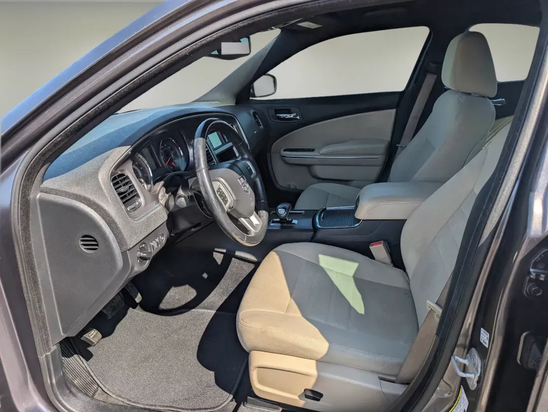 2014 /Black/Lt Frost Beige Dodge Charger SE (2C3CDXBG0EH) with an Regular Unleaded V-6 3.6 L/220 engine, 8-Speed Automatic w/OD transmission, located at 5115 14th Ave., Columbus, GA, 31904, (706) 323-0345, 32.511494, -84.971046 - 2014 Dodge Charger SE - Photo#9