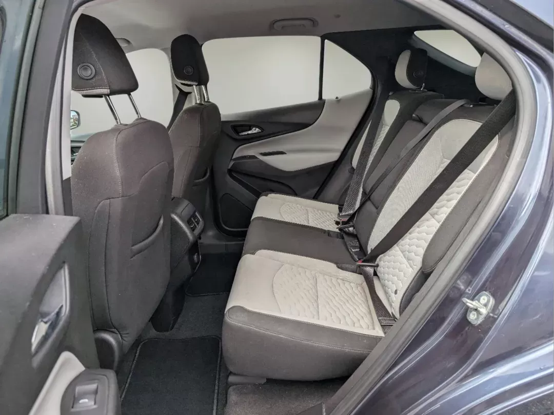 2018 /Medium Ash Gray Chevrolet Equinox LT (3GNAXSEV5JL) with an Turbocharged Gas I4 1.5L/ engine, 6-Speed Automatic transmission, located at 521 Old Farm Lane Rd, Prattville, AL, 36066, (334) 325-1505, 32.482460, -86.416367 - 2018 Chevrolet Equinox LT - Photo#10
