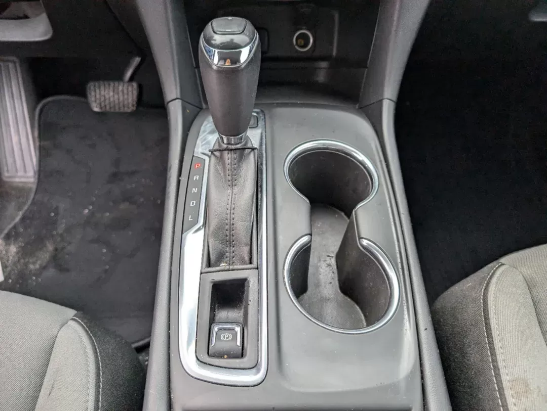 2018 /Medium Ash Gray Chevrolet Equinox LT (3GNAXSEV5JL) with an Turbocharged Gas I4 1.5L/ engine, 6-Speed Automatic transmission, located at 521 Old Farm Lane Rd, Prattville, AL, 36066, (334) 325-1505, 32.482460, -86.416367 - 2018 Chevrolet Equinox LT - Photo#14