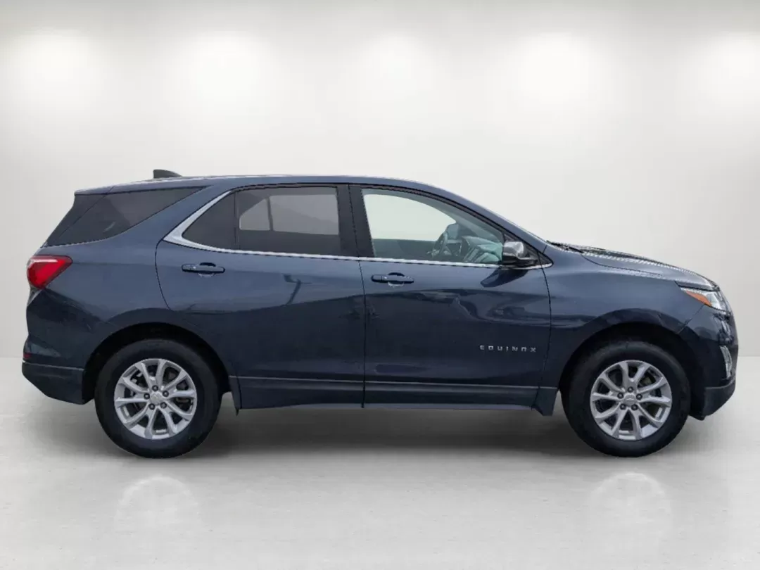 2018 /Medium Ash Gray Chevrolet Equinox LT (3GNAXSEV5JL) with an Turbocharged Gas I4 1.5L/ engine, 6-Speed Automatic transmission, located at 804 22nd Ave, Phenix City, AL, 36870, (334) 297-1860, 32.484749, -85.024475 - 2018 Chevrolet Equinox LT - Photo#3