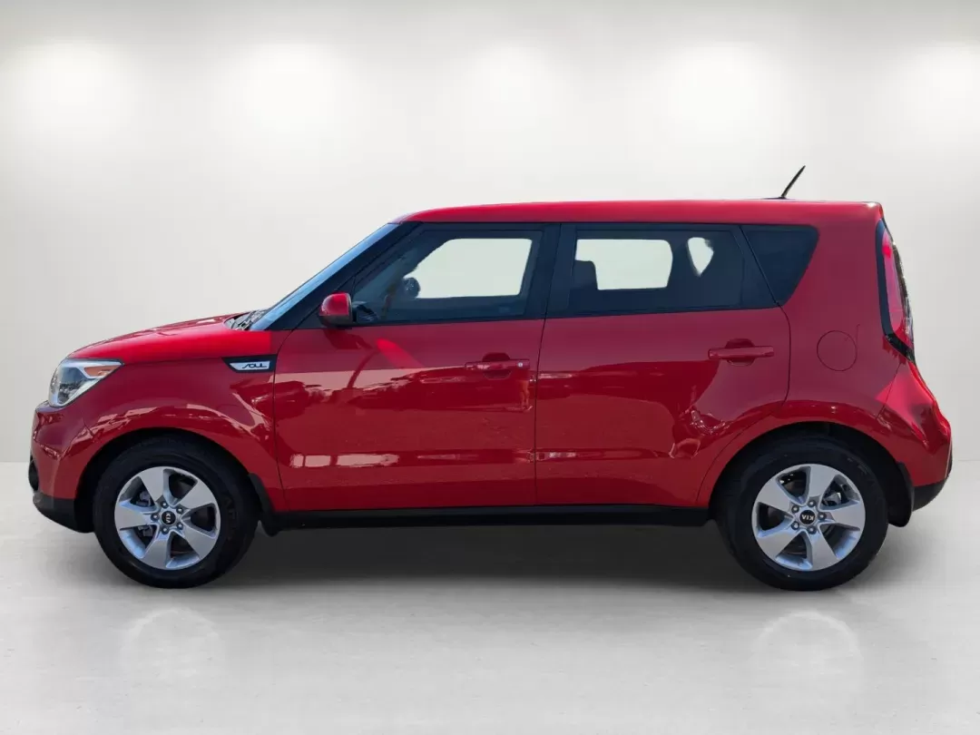 2019 /Black Kia Soul Base (KNDJN2A23K7) with an Regular Unleaded I-4 1.6 L/97 engine, 6-Speed Automatic w/OD transmission, located at 7000 Northlake Connector, Columbus, GA, 31904, (706) 987-8085, 32.524975, -84.978134 - 2019 Kia Soul Base - Photo#7
