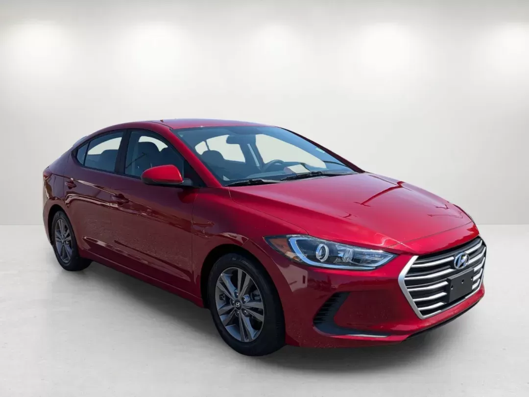 2018 /Gray Hyundai Elantra SEL (5NPD84LF9JH) with an Regular Unleaded I-4 2.0 L/122 engine, 6-Speed Automatic w/OD transmission, located at 5115 14th Ave., Columbus, GA, 31904, (706) 323-0345, 32.511494, -84.971046 - 2018 Hyundai Elantra SEL - Photo#3