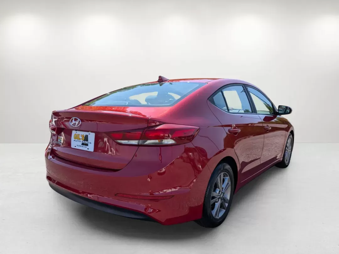 2018 /Gray Hyundai Elantra SEL (5NPD84LF9JH) with an Regular Unleaded I-4 2.0 L/122 engine, 6-Speed Automatic w/OD transmission, located at 5115 14th Ave., Columbus, GA, 31904, (706) 323-0345, 32.511494, -84.971046 - 2018 Hyundai Elantra SEL - Photo#5