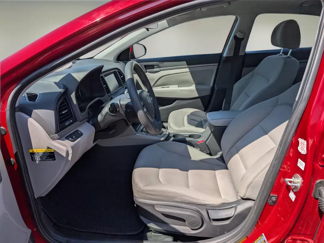 2018 /Gray Hyundai Elantra SEL (5NPD84LF9JH) with an Regular Unleaded I-4 2.0 L/122 engine, 6-Speed Automatic w/OD transmission, located at 5115 14th Ave., Columbus, GA, 31904, (706) 323-0345, 32.511494, -84.971046 - 2018 Hyundai Elantra SEL - Photo#10