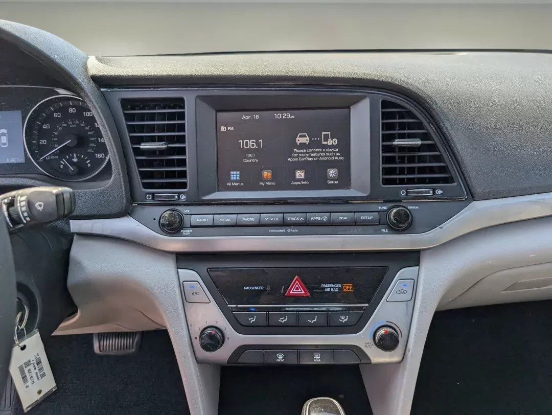 2018 /Gray Hyundai Elantra SEL (5NPD84LF9JH) with an Other engine, located at 804 22nd Ave, Phenix City, AL, 36870, (334) 297-1860, 32.484749, -85.024475 - **Discover Your Next Adventure with the 2018 Hyundai Elantra SEL at Gils Auto Columbus, GA!**<br /> <br /> Are you searching for a reliable and stylish sedan that caters to your daily commute or weekend getaways? Look no further than the 2018 Hyundai Elantra SEL, available now at Gils Auto, your tr - Photo#14