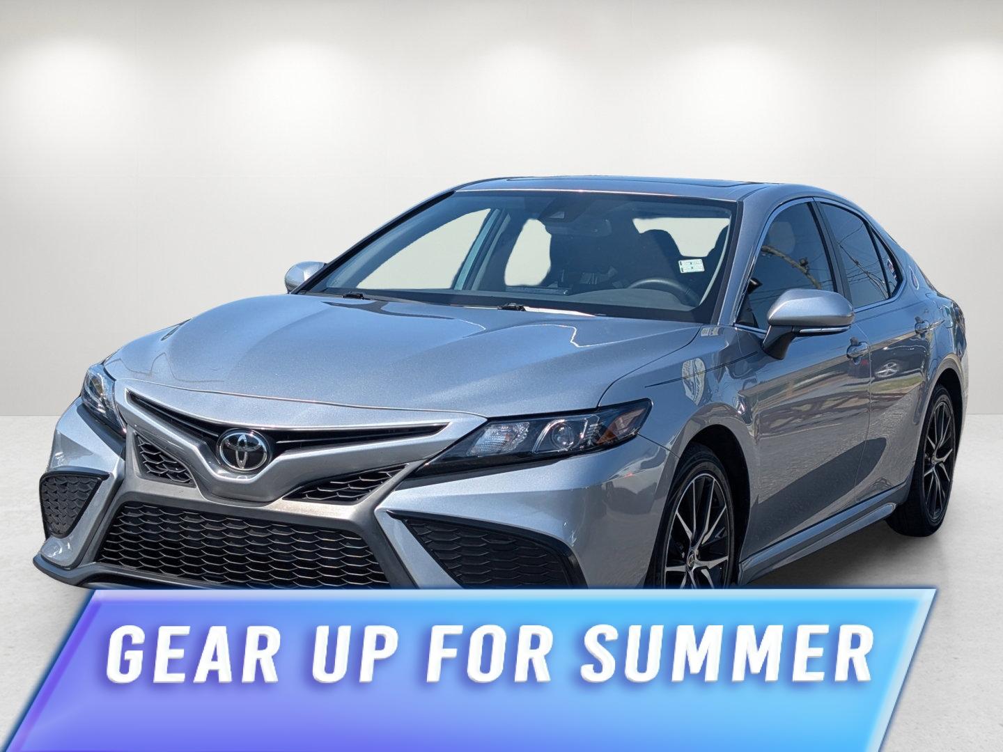 photo of 2022 Toyota Camry SE