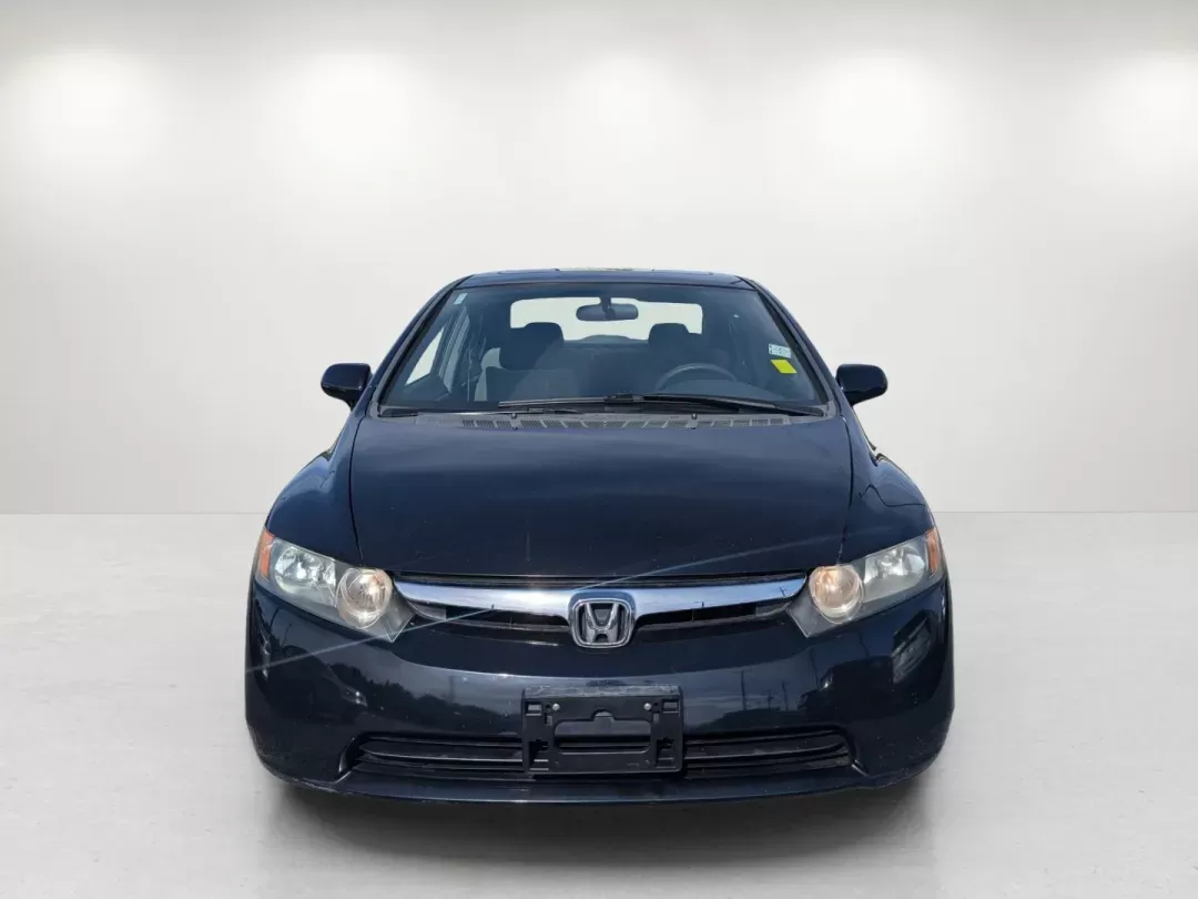 2007 Honda Civic Sdn EX (1HGFA16857L) with an Gas I4 1.8L/110 engine, 5-Speed Automatic transmission, located at 1430 Gateway Drive, Opelika, AL, 36801, (334) 239-0944, 32.637871, -85.409790 - 2007 Honda Civic Sdn EX - Photo#1