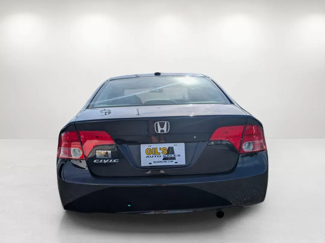 2007 Honda Civic Sdn EX (1HGFA16857L) with an Gas I4 1.8L/110 engine, 5-Speed Automatic transmission, located at 1430 Gateway Drive, Opelika, AL, 36801, (334) 239-0944, 32.637871, -85.409790 - 2007 Honda Civic Sdn EX - Photo#5