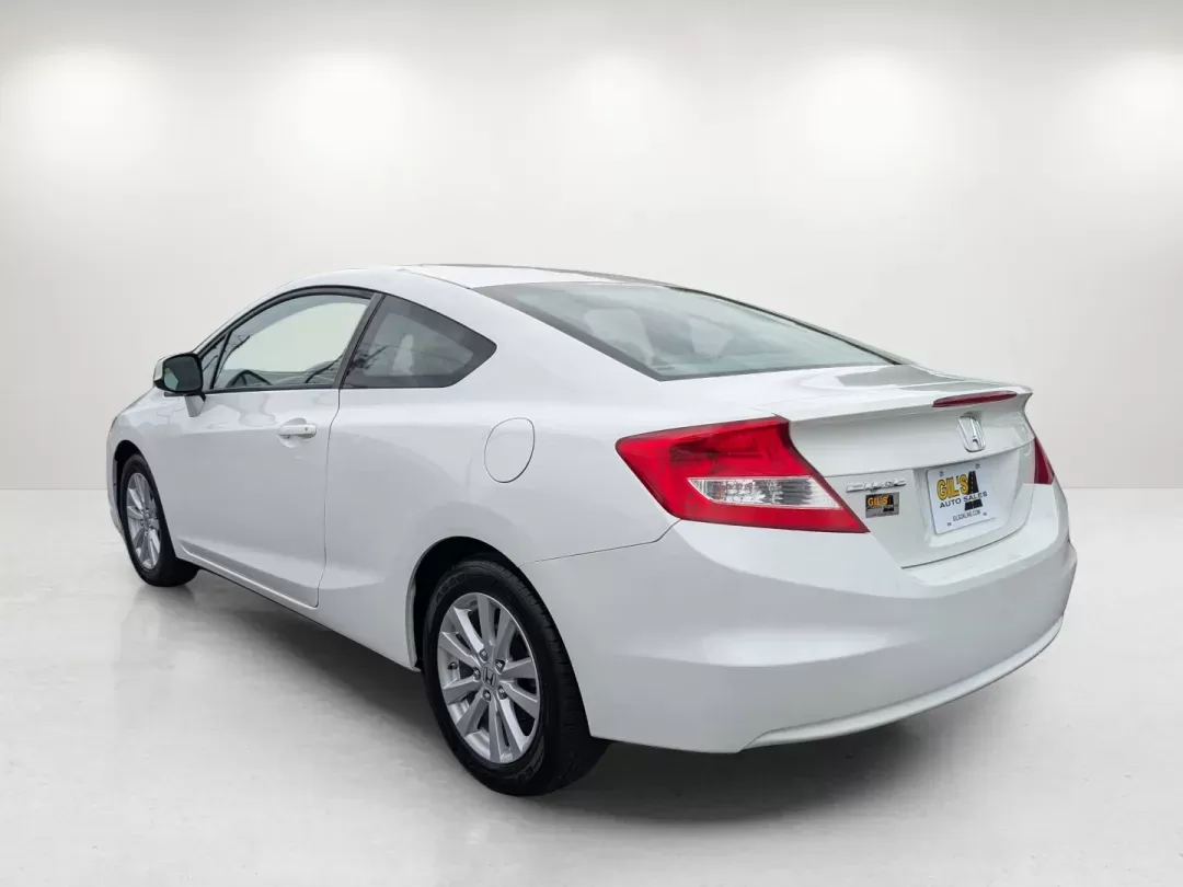 2012 Honda Civic Cpe EX-L (2HGFG3B05CH) with an Gas I4 1.8L/110 engine, 5-Speed Automatic transmission, located at 1430 Gateway Drive, Opelika, AL, 36801, (334) 239-0944, 32.637871, -85.409790 - 2012 Honda Civic Cpe EX-L - Photo#7