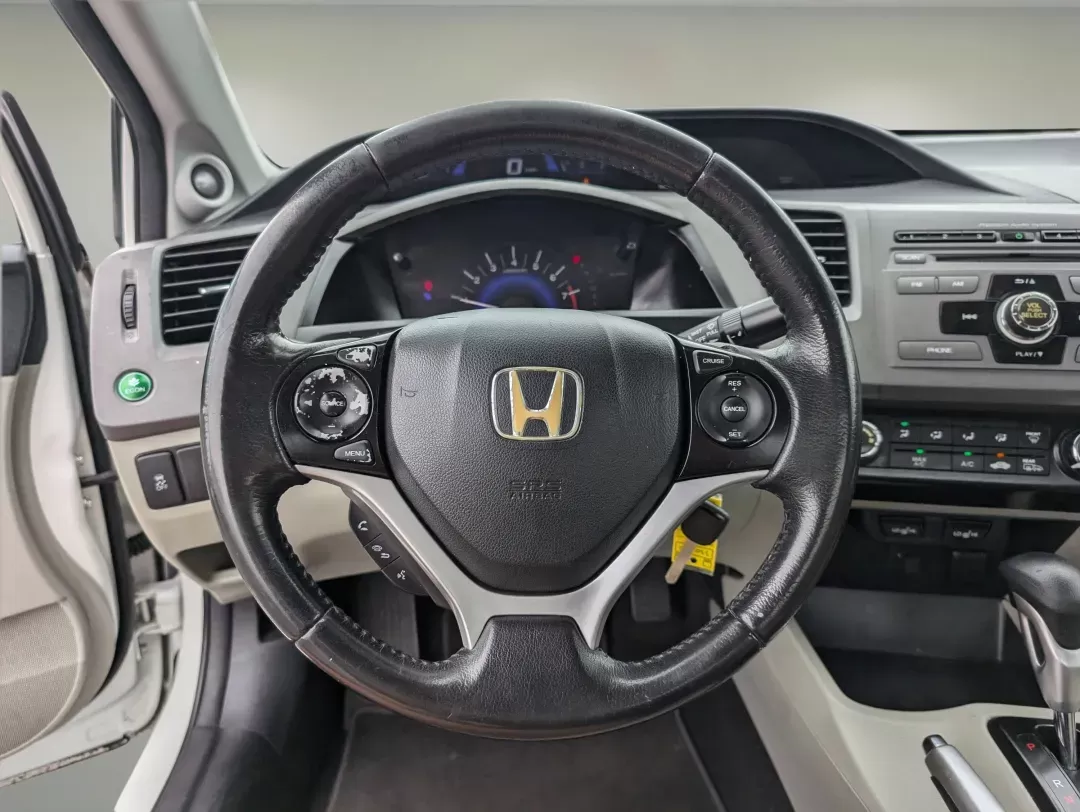 2012 Honda Civic Cpe EX-L (2HGFG3B05CH) with an Gas I4 1.8L/110 engine, 5-Speed Automatic transmission, located at 1430 Gateway Drive, Opelika, AL, 36801, (334) 239-0944, 32.637871, -85.409790 - 2012 Honda Civic Cpe EX-L - Photo#16