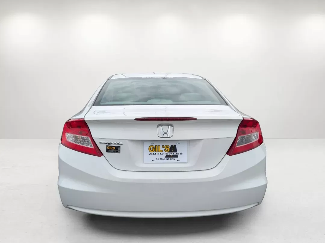 2012 Honda Civic Cpe EX-L (2HGFG3B05CH) with an Gas I4 1.8L/110 engine, 5-Speed Automatic transmission, located at 3959 U.S. 80 W, Phenix City, AL, 36870, (334) 297-4885, 32.469296, -85.135185 - 2012 Honda Civic Cpe EX-L - Photo#5