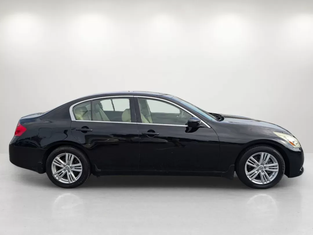 2011 /Wheat Infiniti G37 Sedan Journey (JN1CV6AP6BM) with an Gas V6 3.7L/225 engine, 7-Speed Automatic w/OD transmission, located at 804 22nd Ave, Phenix City, AL, 36870, (334) 297-1860, 32.484749, -85.024475 - 2011 Infiniti G37 Sedan Journey - Photo#3