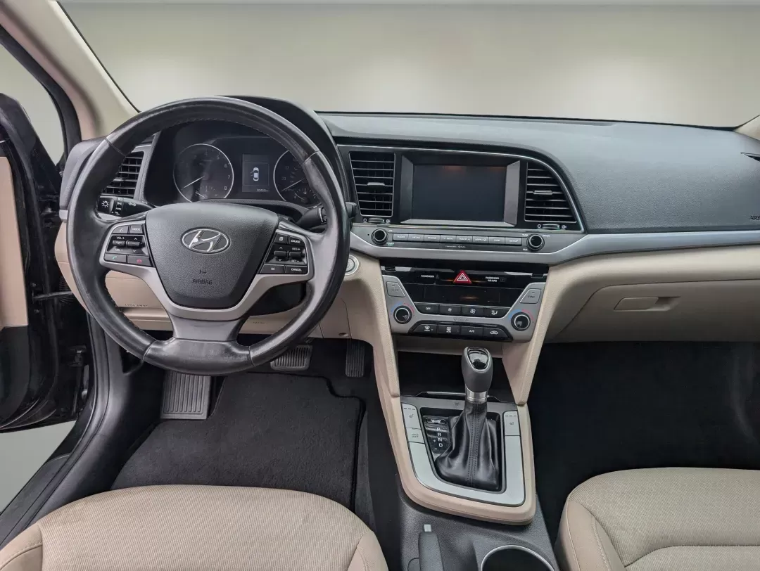 2018 /Beige Hyundai Elantra Value Edition (5NPD84LF9JH) with an Regular Unleaded I-4 2.0 L/122 engine, 6-Speed Automatic w/OD transmission, located at 804 22nd Ave, Phenix City, AL, 36870, (334) 297-1860, 32.484749, -85.024475 - 2018 Hyundai Elantra Value Edition - Photo#11