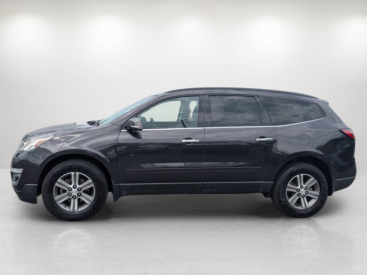 2016 /Ebony Chevrolet Traverse LT (1GNKRGKD7GJ) with an Gas V6 3.6L/217 engine, 6-Speed Automatic transmission, located at 7000 Northlake Connector, Columbus, GA, 31904, (706) 987-8085, 32.524975, -84.978134 - 2016 Chevrolet Traverse LT - Photo#7