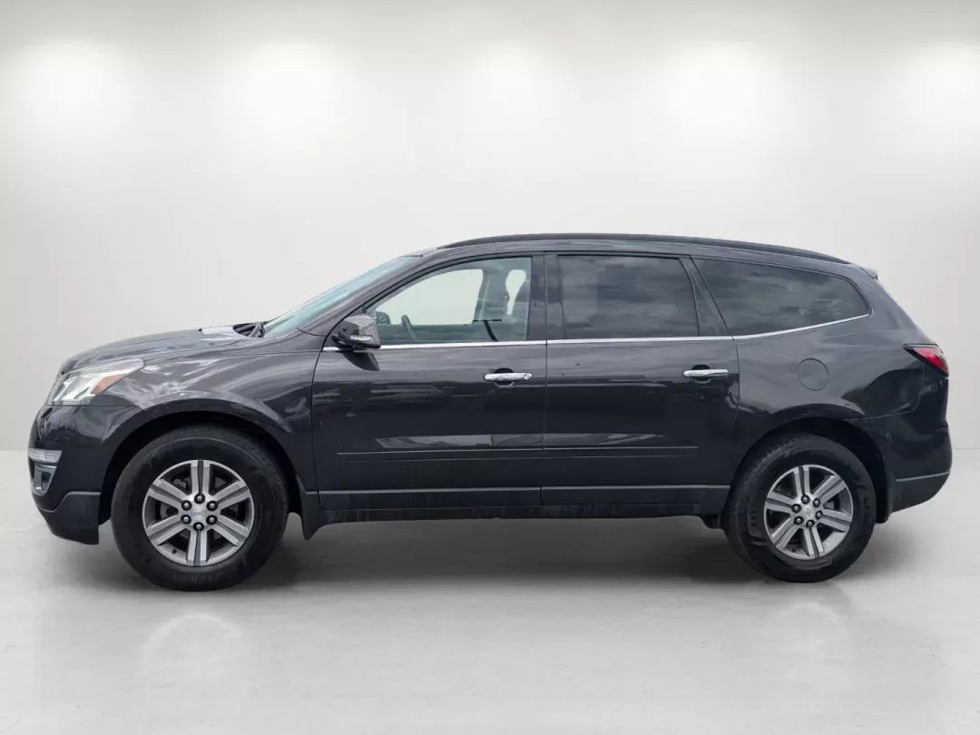 2016 /Ebony Chevrolet Traverse LT (1GNKRGKD7GJ) with an Gas V6 3.6L/217 engine, 6-Speed Automatic transmission, located at 7000 Northlake Connector, Columbus, GA, 31904, (706) 987-8085, 32.524975, -84.978134 - 2016 Chevrolet Traverse LT - Photo#7