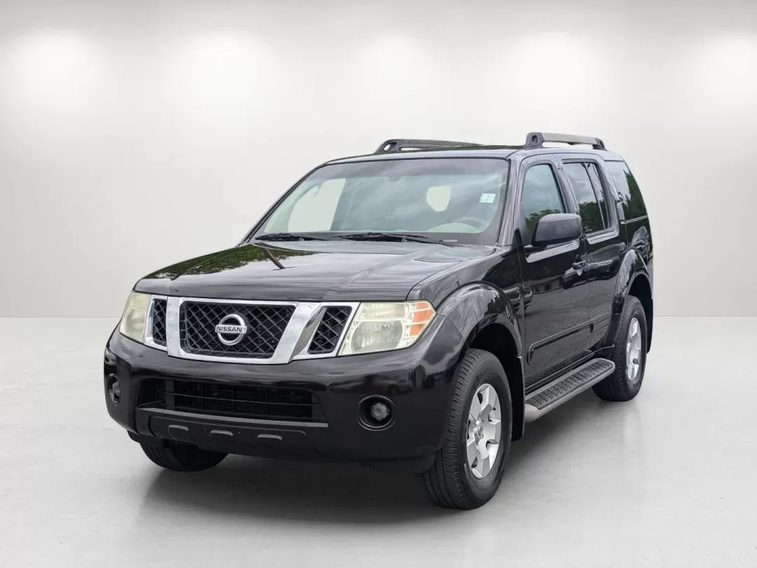 2011 /Cafe Latte Nissan Pathfinder S (5N1AR1NB6BC) with an Gas V6 4.0L/241 engine, 5-Speed Automatic transmission, located at 3959 U.S. 80 W, Phenix City, AL, 36870, (334) 297-4885, 32.469296, -85.135185 - 2011 Nissan Pathfinder S - Photo#0