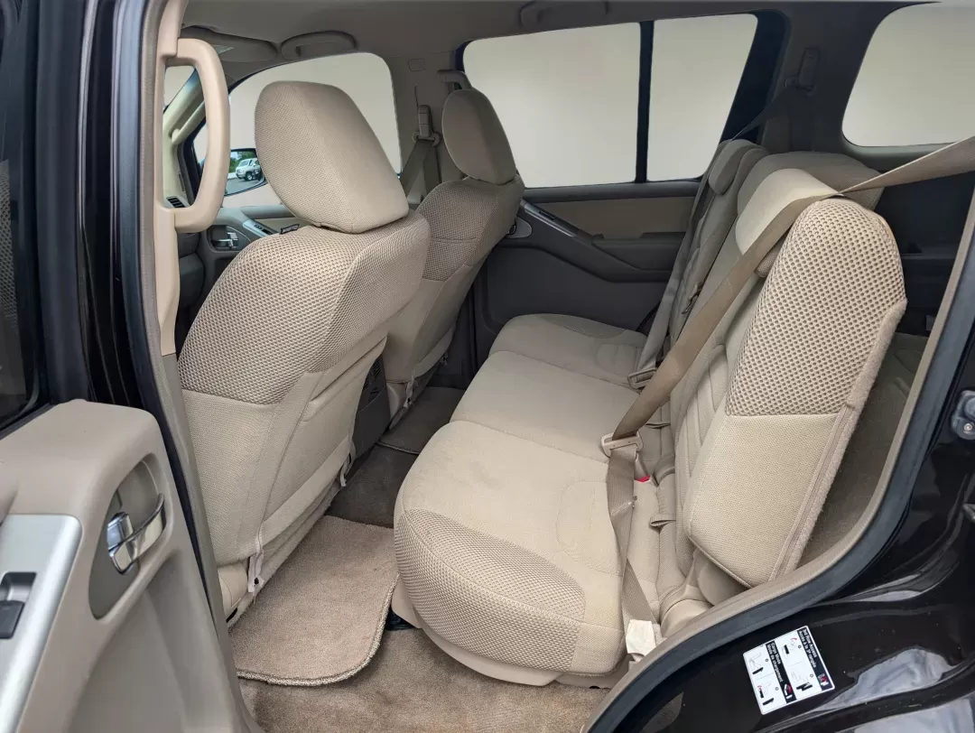 2011 /Cafe Latte Nissan Pathfinder S (5N1AR1NB6BC) with an Gas V6 4.0L/241 engine, 5-Speed Automatic transmission, located at 5115 14th Ave., Columbus, GA, 31904, (706) 323-0345, 32.511494, -84.971046 - 2011 Nissan Pathfinder S - Photo#10