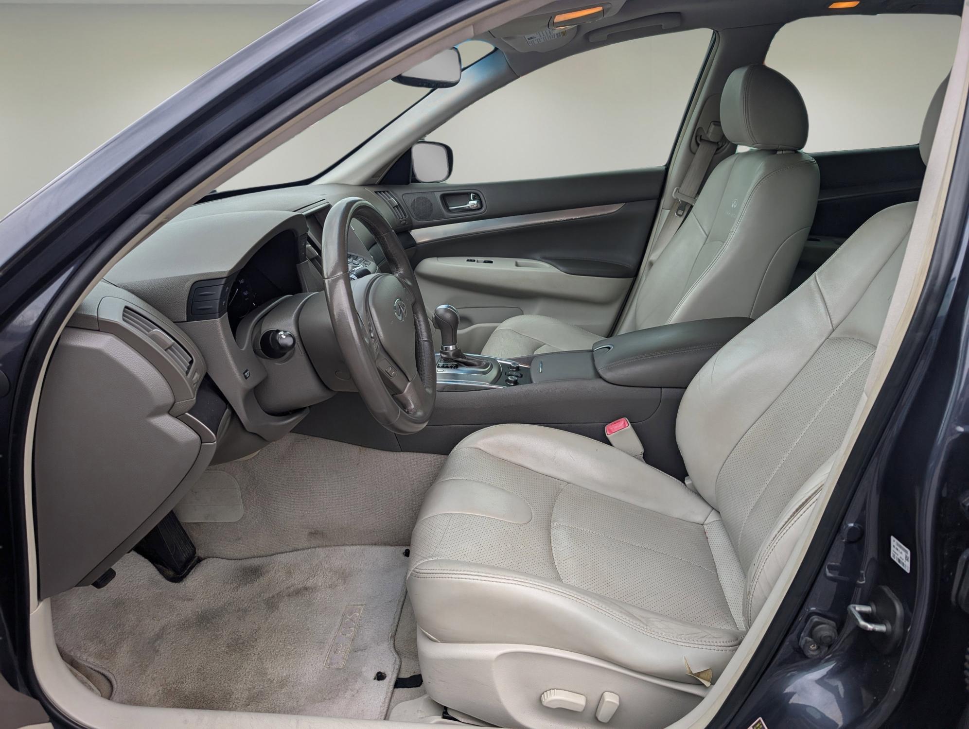 2012 /Stone Infiniti G25 Sedan x (JN1DV6AR8CM) with an Gas V6 2.5L/152 engine, 7-Speed Automatic w/OD transmission, located at 1430 Gateway Drive, Opelika, AL, 36801, (334) 239-0944, 32.637871, -85.409790 - 2012 Infiniti G25 Sedan x - Photo#9