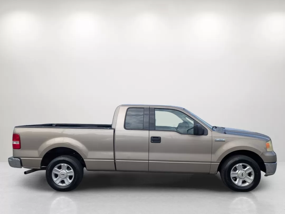 2004 Ford F-150 XLT (1FTRX12W34N) with an Other engine, located at 3959 U.S. 80 W, Phenix City, AL, 36870, (334) 297-4885, 32.469296, -85.135185 - 2004 Ford F-150 XLT - Photo#4