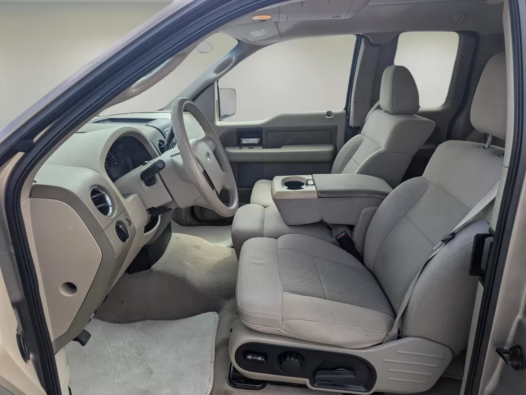 2004 Ford F-150 XLT (1FTRX12W34N) with an Other engine, located at 3959 U.S. 80 W, Phenix City, AL, 36870, (334) 297-4885, 32.469296, -85.135185 - 2004 Ford F-150 XLT - Photo#10