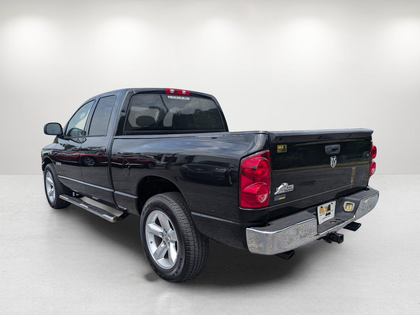 2008 /Medium Slate Gray Dodge Ram 1500 SLT (1D7HA18N38S) with an Gas V8 4.7L/287 engine, 5-Speed Automatic w/OD transmission, located at 5115 14th Ave., Columbus, GA, 31904, (706) 323-0345, 32.511494, -84.971046 - 2008 Dodge Ram 1500 SLT - Photo#6