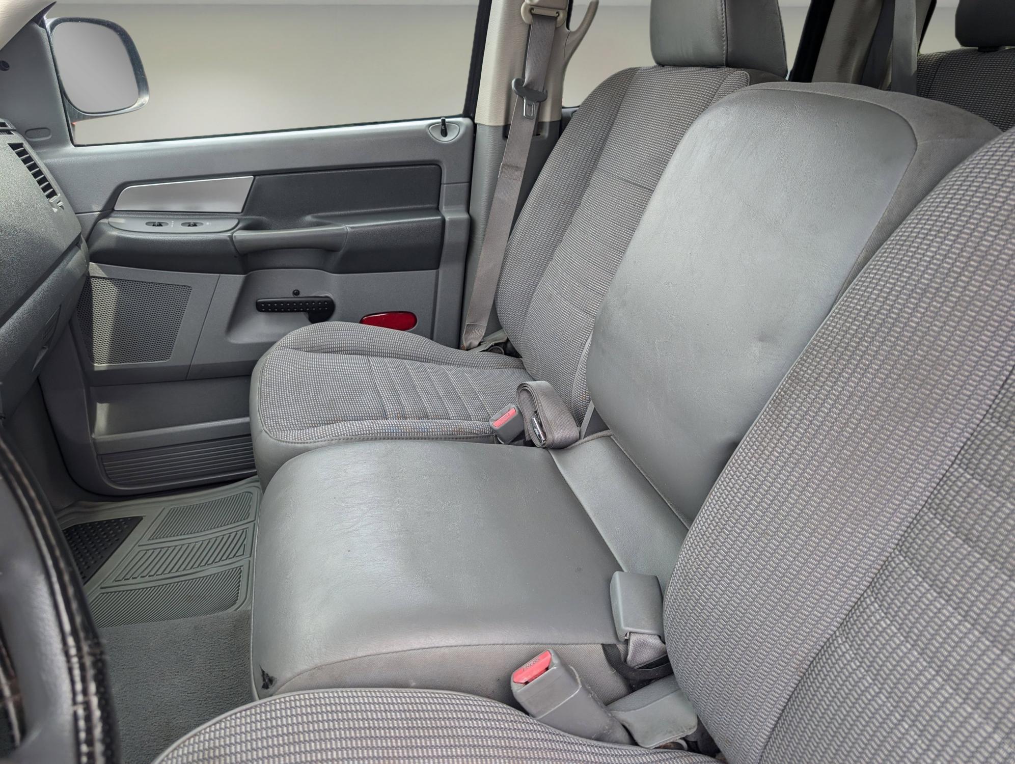 2008 /Medium Slate Gray Dodge Ram 1500 SLT (1D7HA18N38S) with an Gas V8 4.7L/287 engine, 5-Speed Automatic w/OD transmission, located at 5115 14th Ave., Columbus, GA, 31904, (706) 323-0345, 32.511494, -84.971046 - 2008 Dodge Ram 1500 SLT - Photo#10