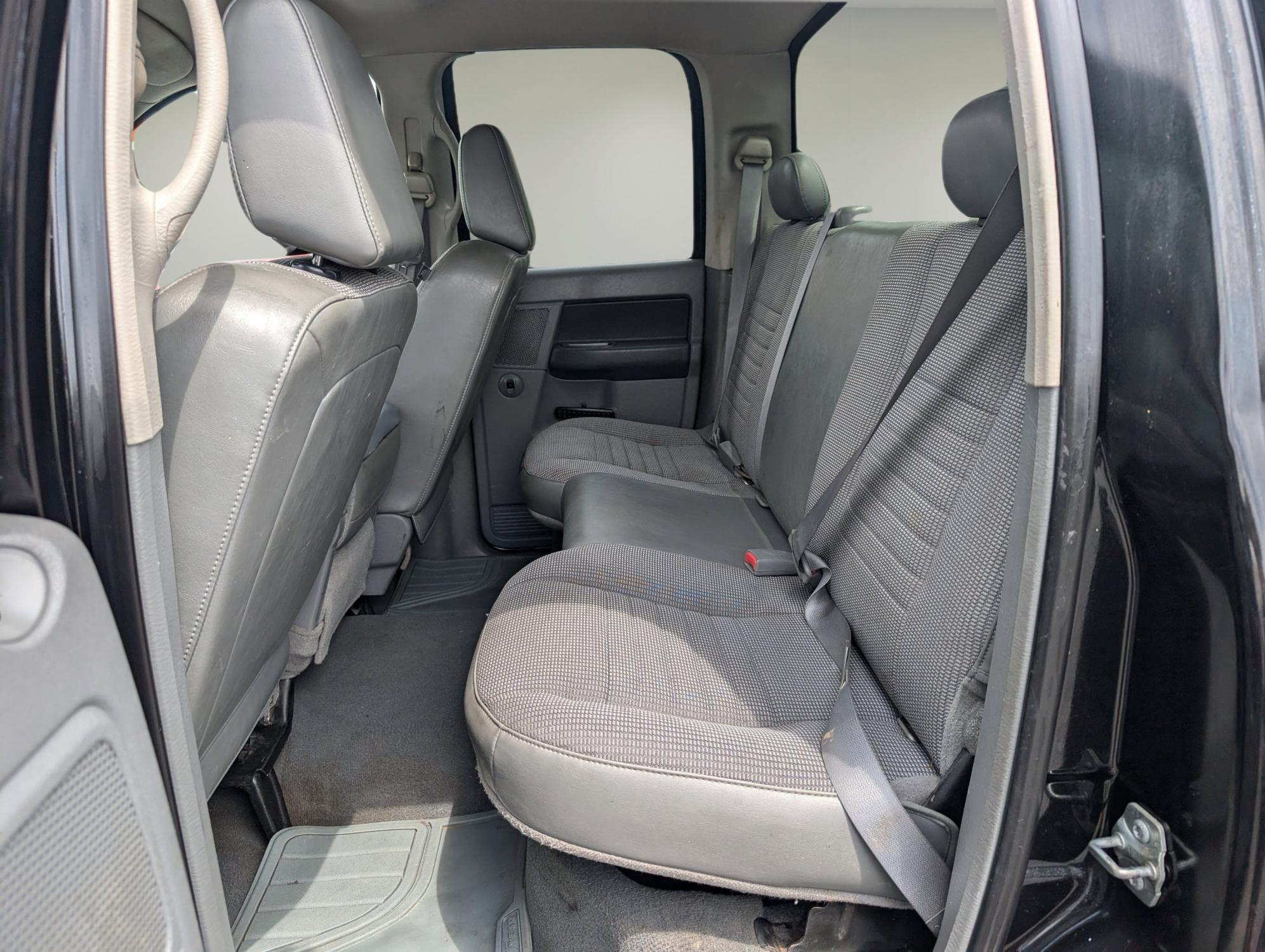 2008 /Medium Slate Gray Dodge Ram 1500 SLT (1D7HA18N38S) with an Gas V8 4.7L/287 engine, 5-Speed Automatic w/OD transmission, located at 5115 14th Ave., Columbus, GA, 31904, (706) 323-0345, 32.511494, -84.971046 - 2008 Dodge Ram 1500 SLT - Photo#11