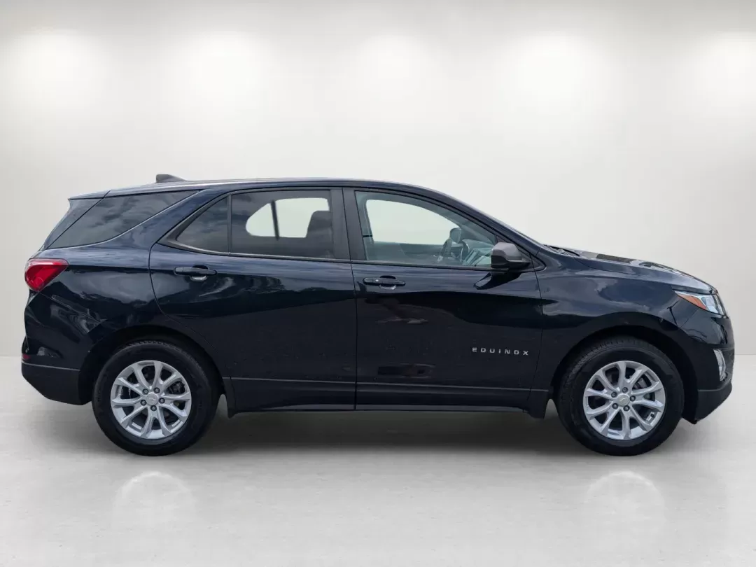 2021 /Medium Ash Gray Chevrolet Equinox LS (3GNAXHEV2MS) with an Turbocharged Gas I4 1.5L/92 engine, 6-Speed Automatic transmission, located at 5115 14th Ave., Columbus, GA, 31904, (706) 323-0345, 32.511494, -84.971046 - 2021 Chevrolet Equinox LS - Photo#3