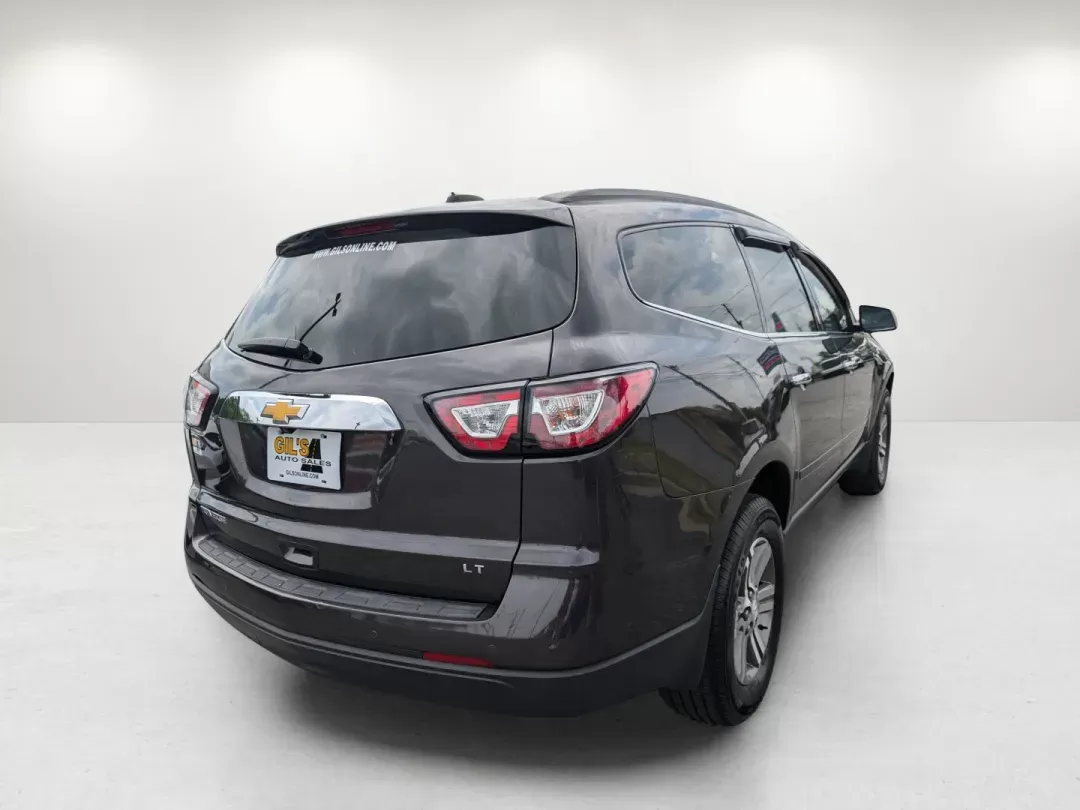 2017 /Ebony Chevrolet Traverse LT (1GNKRGKD5HJ) with an Gas V6 3.6L/217 engine, 6-Speed Automatic transmission, located at 521 Old Farm Lane Rd, Prattville, AL, 36066, (334) 325-1505, 32.482460, -86.416367 - 2017 Chevrolet Traverse LT - Photo#4