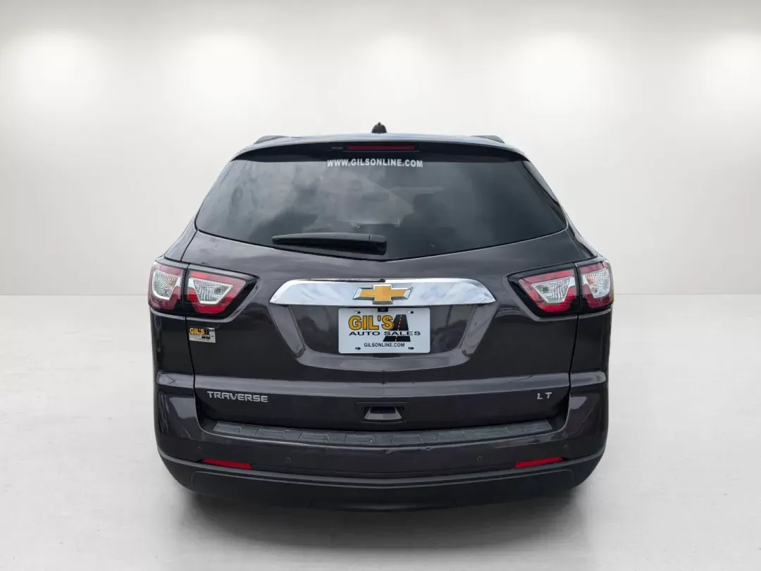 2017 /Ebony Chevrolet Traverse LT (1GNKRGKD5HJ) with an Gas V6 3.6L/217 engine, 6-Speed Automatic transmission, located at 521 Old Farm Lane Rd, Prattville, AL, 36066, (334) 325-1505, 32.482460, -86.416367 - 2017 Chevrolet Traverse LT - Photo#5