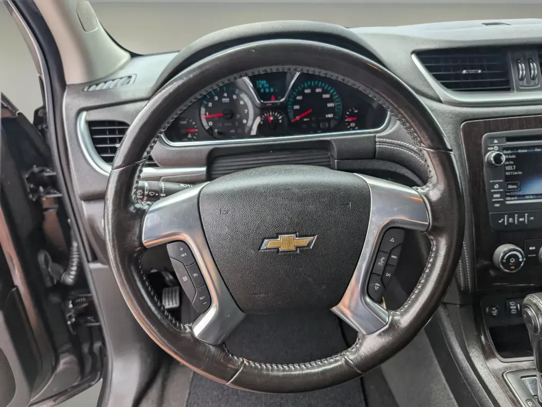 2017 /Ebony Chevrolet Traverse LT (1GNKRGKD5HJ) with an Gas V6 3.6L/217 engine, 6-Speed Automatic transmission, located at 521 Old Farm Lane Rd, Prattville, AL, 36066, (334) 325-1505, 32.482460, -86.416367 - 2017 Chevrolet Traverse LT - Photo#15