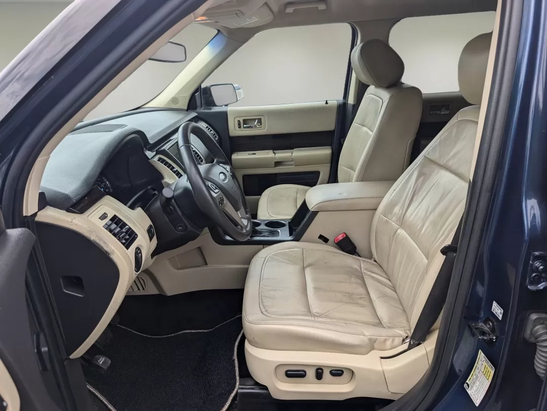 2017 Ford Flex SEL (2FMGK5C8XHB) with an Other engine, located at 1430 Gateway Drive, Opelika, AL, 36801, (334) 239-0944, 32.637871, -85.409790 - **Discover Your Next Adventure with the 2017 Ford Flex SEL in Columbus, GA!**<br /> <br /> If you're on the lookout for a versatile and spacious vehicle that perfectly fits your active lifestyle, look no further than the 2017 Ford Flex SEL, available now at Gils Auto in Columbus, GA. This stylish cr - Photo#9