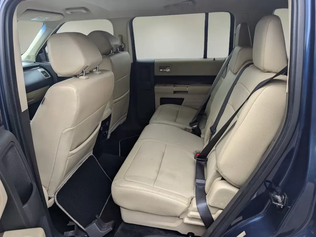 2017 Ford Flex SEL (2FMGK5C8XHB) with an Regular Unleaded V-6 3.5 L/213 engine, 6-Speed Automatic w/OD transmission, located at 7000 Northlake Connector, Columbus, GA, 31904, (706) 987-8085, 32.524975, -84.978134 - 2017 Ford Flex SEL - Photo#10