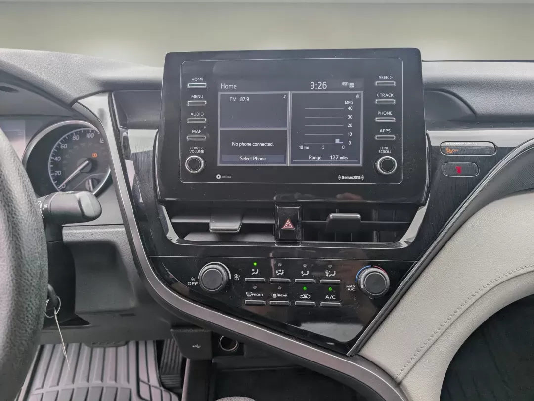2021 Toyota Camry LE (4T1C11AK1MU) with an Regular Unleaded I-4 2.5 L/152 engine, 8-Speed Automatic w/OD transmission, located at 3959 U.S. 80 W, Phenix City, AL, 36870, (334) 297-4885, 32.469296, -85.135185 - 2021 Toyota Camry LE - Photo#15