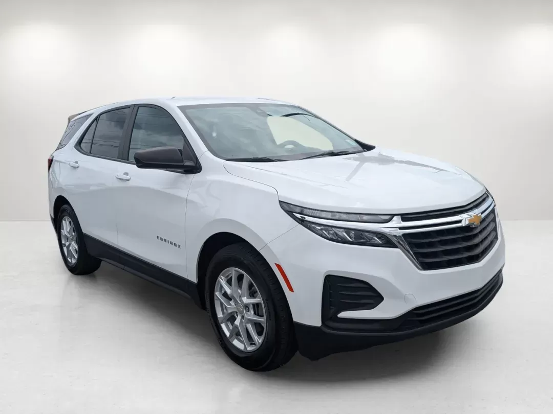 2022 /Medium Ash Gray Chevrolet Equinox LS (3GNAXHEV9NS) with an Turbocharged Gas I4 1.5L/92 engine, 6-Speed Automatic transmission, located at 7000 Northlake Connector, Columbus, GA, 31904, (706) 987-8085, 32.524975, -84.978134 - 2022 Chevrolet Equinox LS - Photo#2