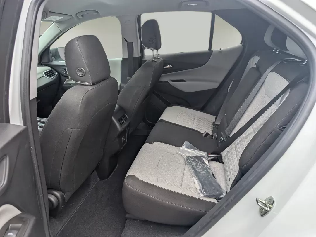 2022 /Medium Ash Gray Chevrolet Equinox LS (3GNAXHEV9NS) with an Turbocharged Gas I4 1.5L/92 engine, 6-Speed Automatic transmission, located at 7000 Northlake Connector, Columbus, GA, 31904, (706) 987-8085, 32.524975, -84.978134 - 2022 Chevrolet Equinox LS - Photo#10