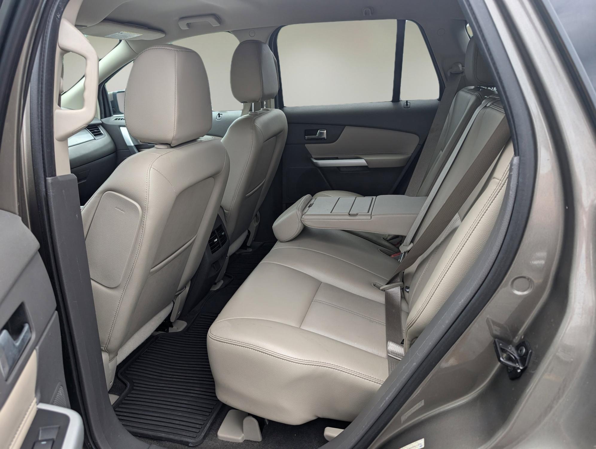 2013 Ford Edge SEL (2FMDK3JC3DB) with an Gas V6 3.5L/213 engine, 6-Speed Automatic w/manual shift transmission, located at 1430 Gateway Drive, Opelika, AL, 36801, (334) 239-0944, 32.637871, -85.409790 - 2013 Ford Edge SEL - Photo#10