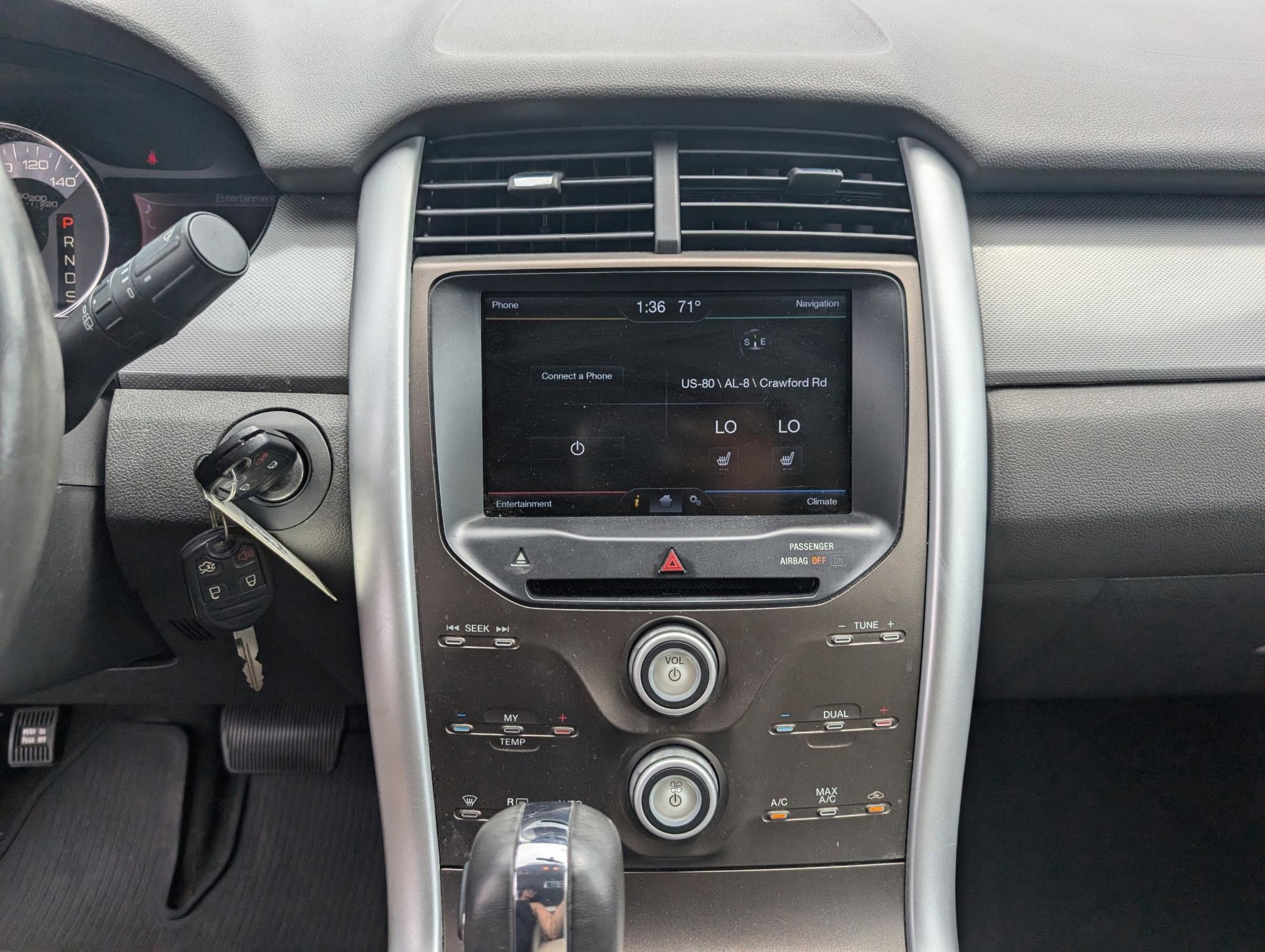 2013 Ford Edge SEL (2FMDK3JC3DB) with an Gas V6 3.5L/213 engine, 6-Speed Automatic w/manual shift transmission, located at 1430 Gateway Drive, Opelika, AL, 36801, (334) 239-0944, 32.637871, -85.409790 - 2013 Ford Edge SEL - Photo#14