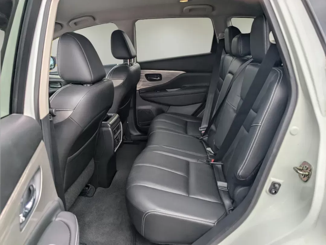 2016 /Black Nissan Murano SL (5N1AZ2MG7GN) with an Regular Unleaded V-6 3.5 L/213 engine, 1-Speed CVT w/OD transmission, located at 5115 14th Ave., Columbus, GA, 31904, (706) 323-0345, 32.511494, -84.971046 - 2016 Nissan Murano SL - Photo#10