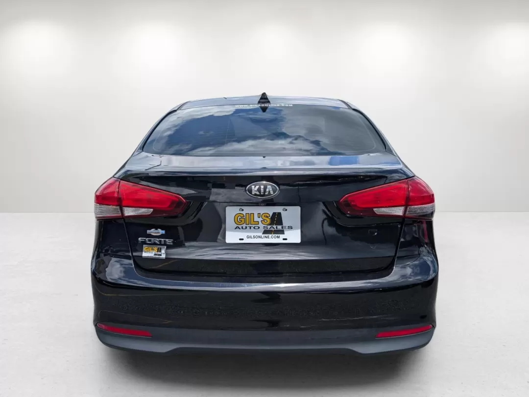 2018 /Black Kia Forte LX (3KPFL4A75JE) with an Other engine, located at 3959 U.S. 80 W, Phenix City, AL, 36870, (334) 297-4885, 32.469296, -85.135185 - **Discover Freedom and Comfort with the 2018 Kia Forte at Gils Auto Phenix City #2!**<br /> <br /> Are you searching for a reliable vehicle that balances style, comfort, and efficiency? Look no further than our stunning 2018 Kia Forte, perfect for those daily commutes or weekend adventures with fam - Photo#6