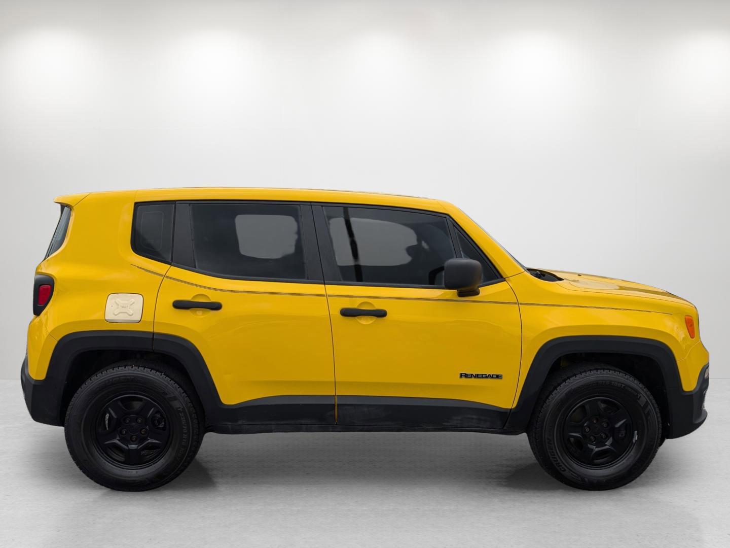 2015 /Black Jeep Renegade Sport (ZACCJBAT1FP) with an Regular Unleaded I-4 2.4 L/144 engine, 9-Speed Automatic w/OD transmission, located at 1430 Gateway Drive, Opelika, AL, 36801, (334) 239-0944, 32.637871, -85.409790 - 2015 Jeep Renegade Sport - Photo#3